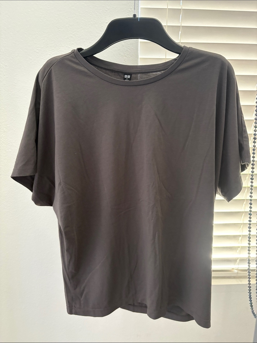 Uniqlo Womens Short Sleeve Crew Neck T-Shirt in Charcoal